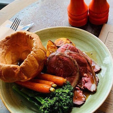 Load image into Gallery viewer, Matured Prime Beef Sirloin Joint  /   Available in 3 different sizes